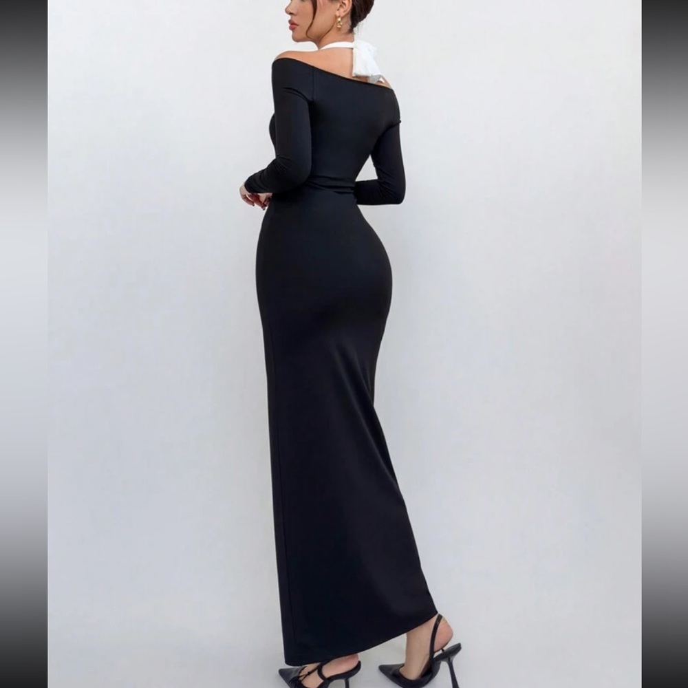 Black off shoulder long sleeve stretchy maxi dress, white halter tie neck detail - Picture 4 of 4